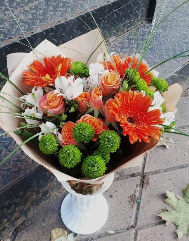 Букет цветов из: Герберы, Хризантемы, Альстромерии и Розы в Качуге