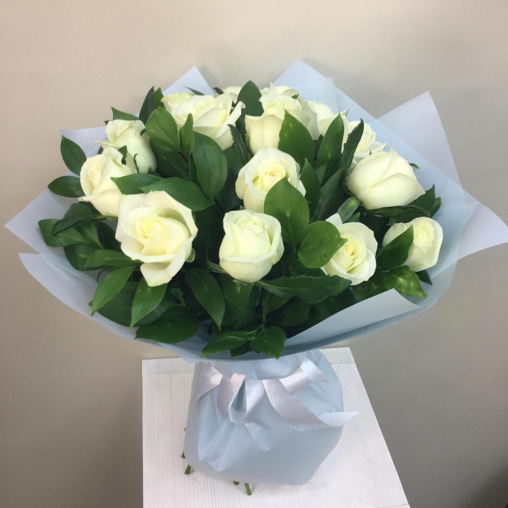 Букет 15 Белых роз Проуд в Качуге