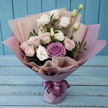 Букет цветов из:  Розы и Лизиантусы в Качуге
