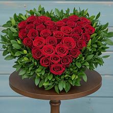 Цветочная композиция из Розы в виде сердца в Качуге