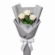 Букет 3 белые розы в Качуге