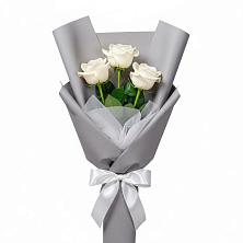 Букет 3 белые розы в Качуге