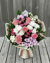 Букет цветов из:  Альстромерии, Гвоздики, Розы и Хризантемы в Качуге