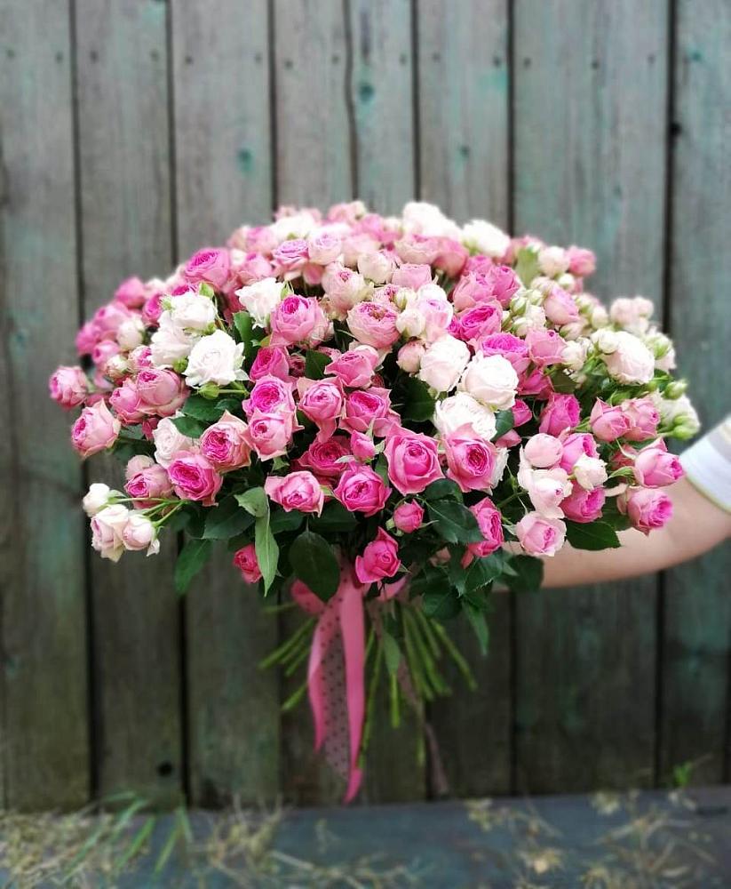 Букет Розовые кустовые розы Натали и Лав Лидия в Качуге