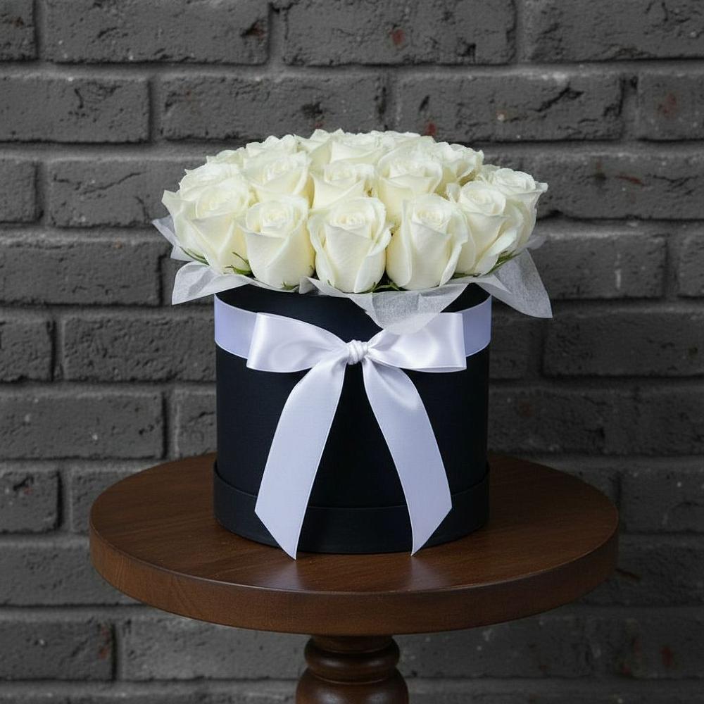 Цветочная композиция из Розы в шляпной коробке в Качуге