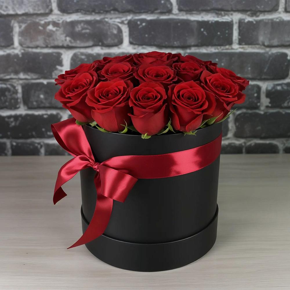 Цветочная композиция из Розы в шляпной коробке в Качуге