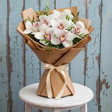 Букет цветов из:  Орхидеи и Розы в Качуге